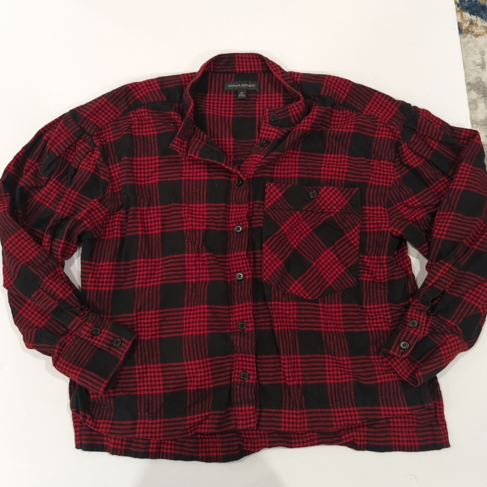 Banana Republic Red and Black Checkered Shirt Flannel Women  Medium Button Down